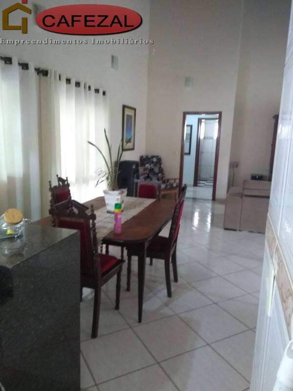 Casa, 3 quartos, 300 m² - Foto 13