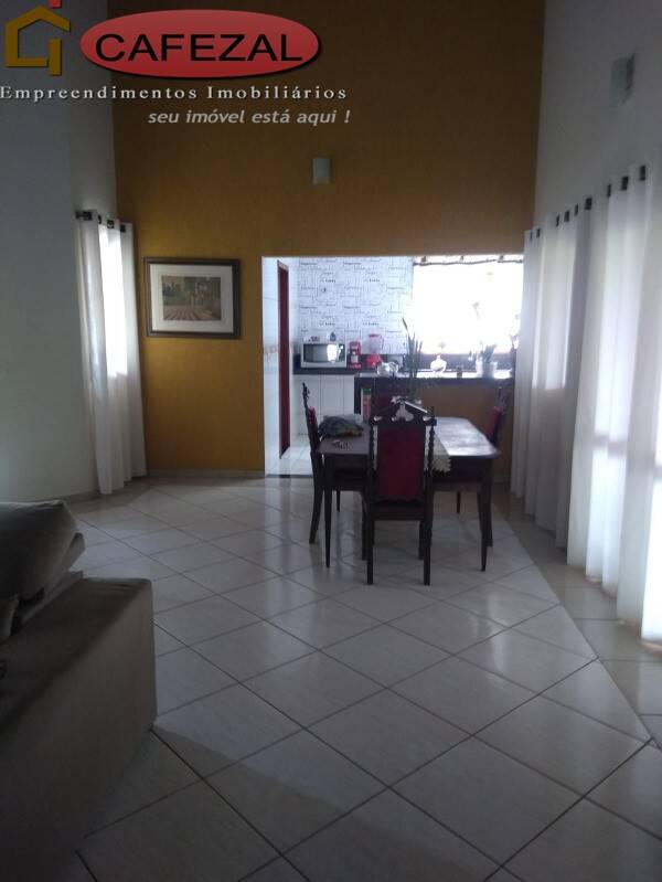Casa, 3 quartos, 300 m² - Foto 14