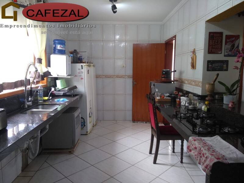 Casa, 3 quartos, 300 m² - Foto 16
