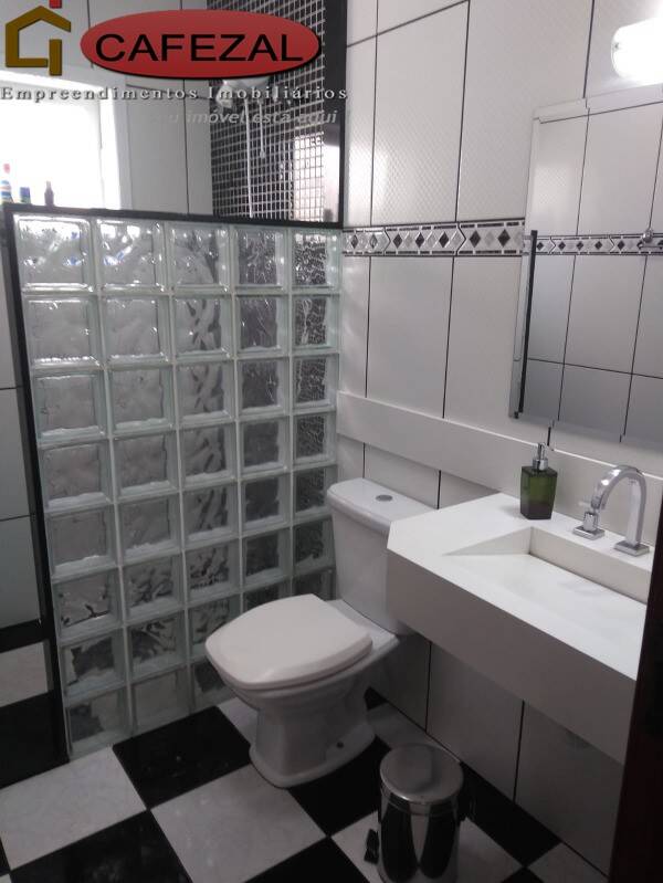 Casa, 3 quartos, 300 m² - Foto 21