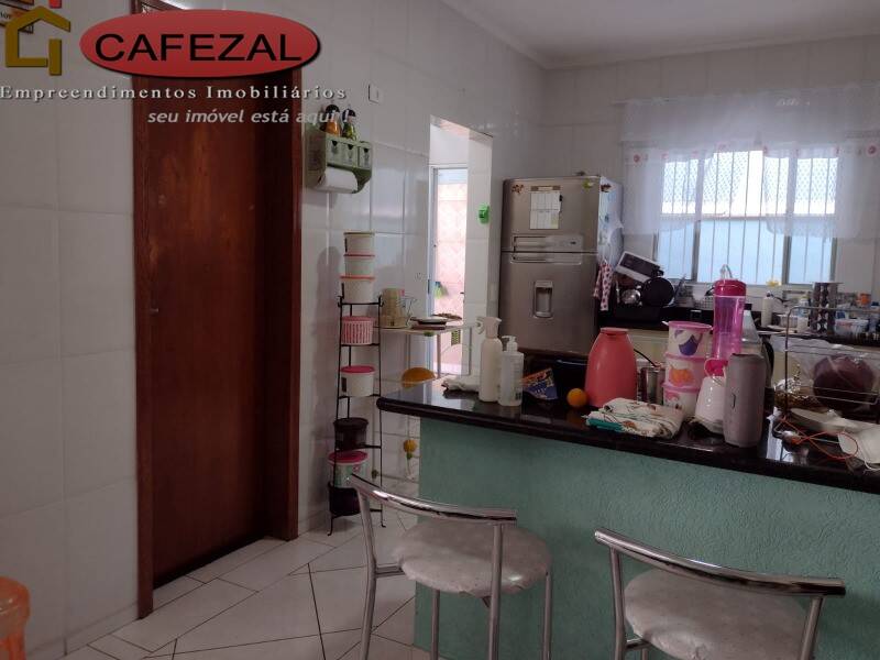 Casa, 2 quartos, 196 m² - Foto 9