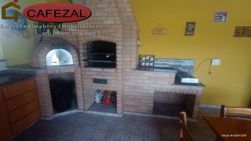 Casa, 3 quartos, 270 m² - Foto 15