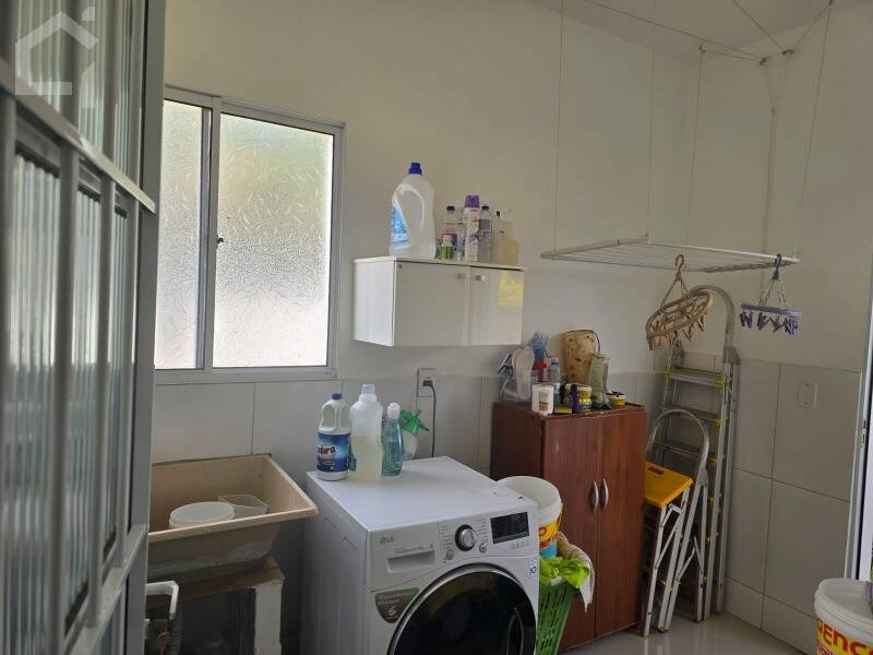 Casa, 4 quartos, 278 m² - Foto 38