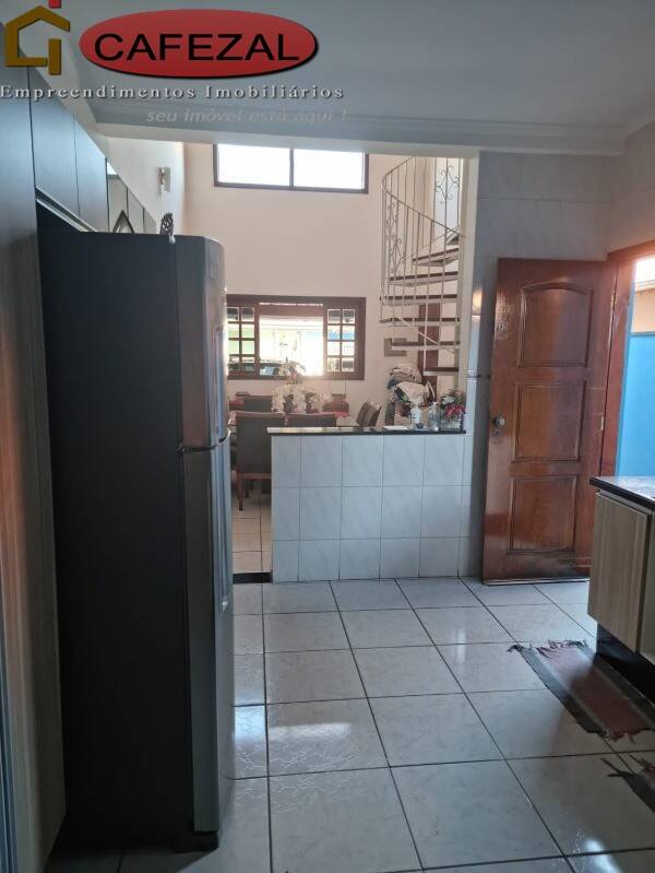 Casa, 3 quartos, 180 m² - Foto 9