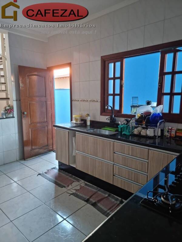 Casa, 3 quartos, 180 m² - Foto 10