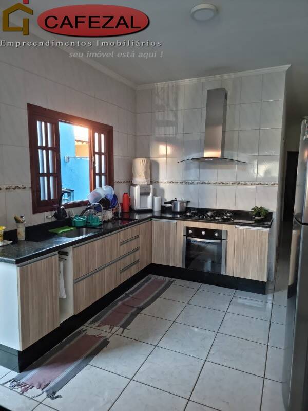 Casa, 3 quartos, 180 m² - Foto 11