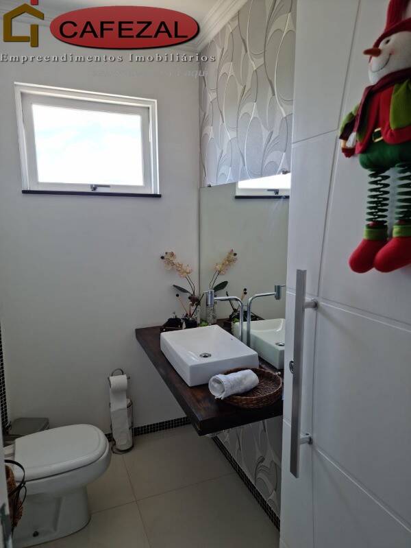Casa, 3 quartos, 277 m² - Foto 24