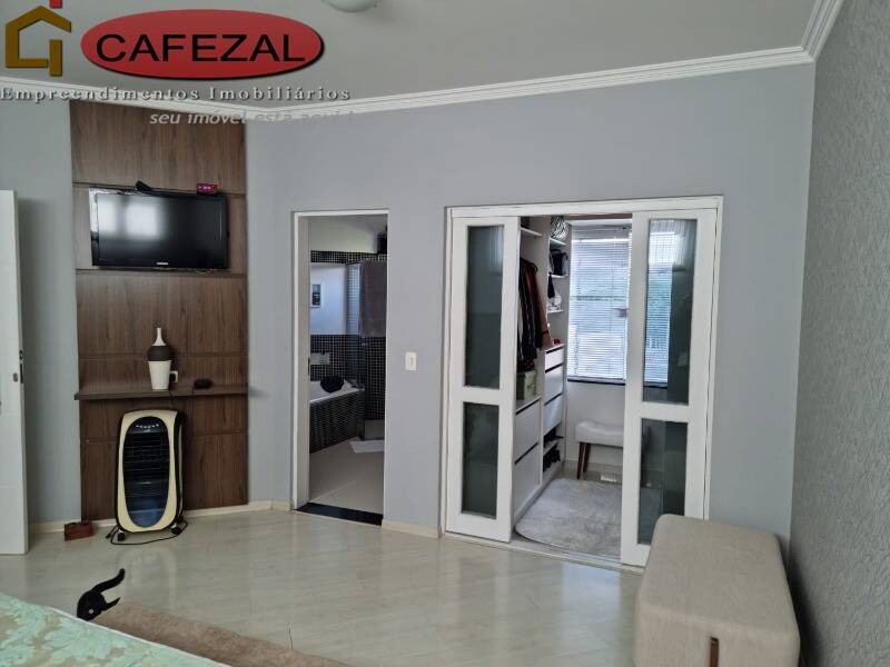 Casa, 3 quartos, 277 m² - Foto 39