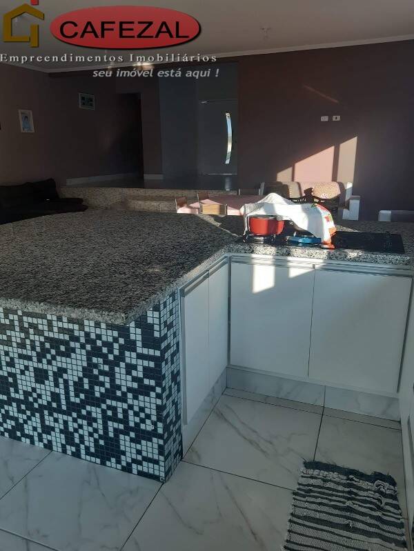 Casa, 3 quartos, 315 m² - Foto 10