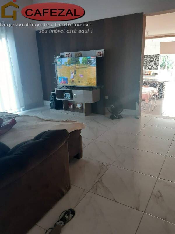 Casa, 3 quartos, 315 m² - Foto 12
