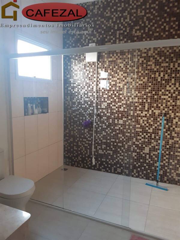 Casa, 3 quartos, 315 m² - Foto 22