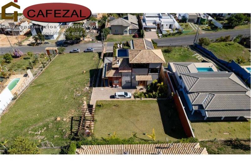 Casa, 3 quartos, 245 m² - Foto 16