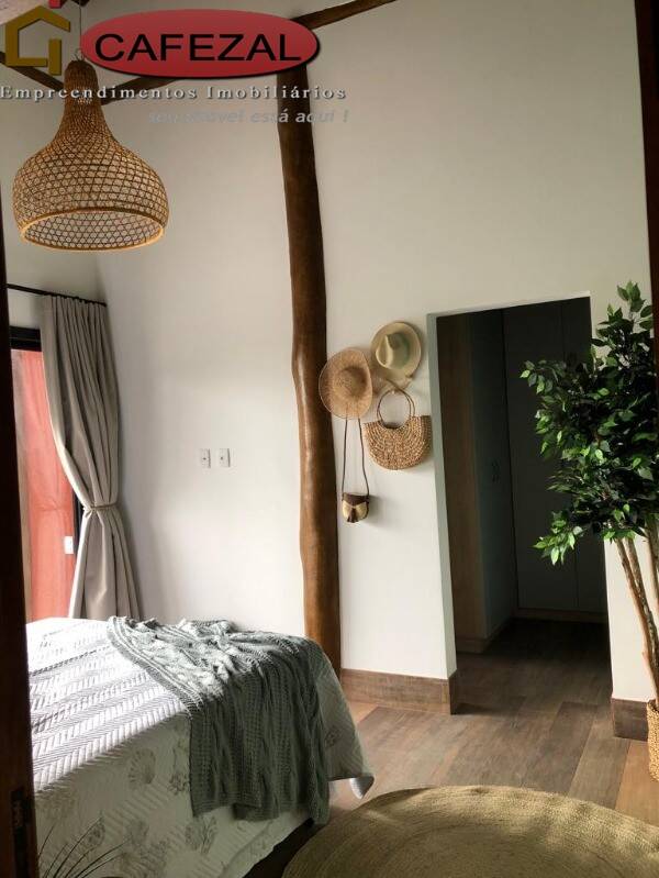 Casa, 3 quartos, 245 m² - Foto 24