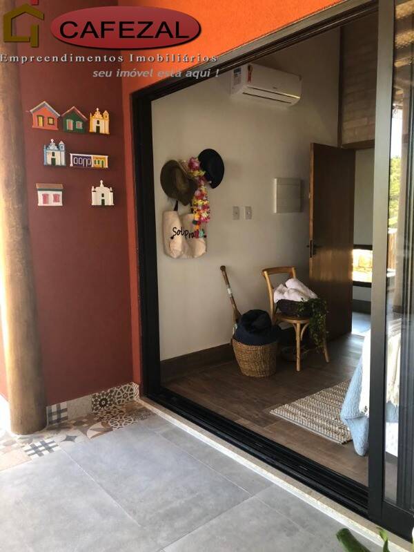 Casa, 3 quartos, 245 m² - Foto 40