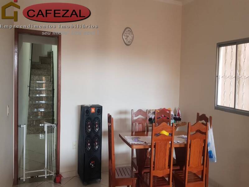 Sobrado, 3 quartos, 184 m² - Foto 3