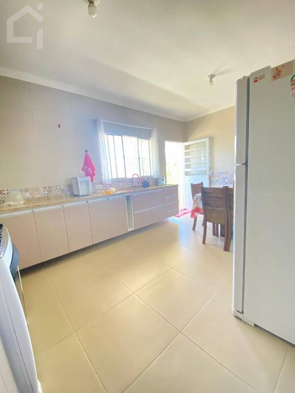 Casa, 3 quartos, 248 m² - Foto 24