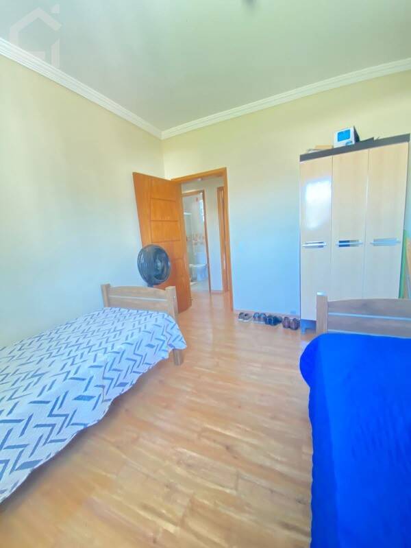 Casa, 3 quartos, 248 m² - Foto 28