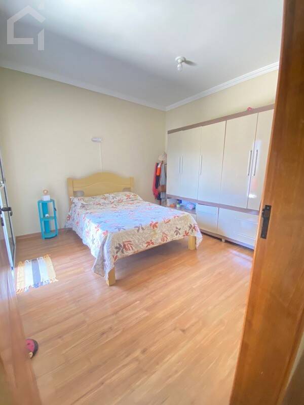 Casa, 3 quartos, 248 m² - Foto 30