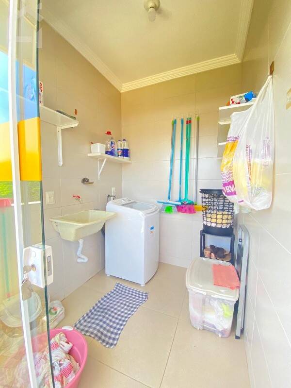 Casa, 3 quartos, 248 m² - Foto 34