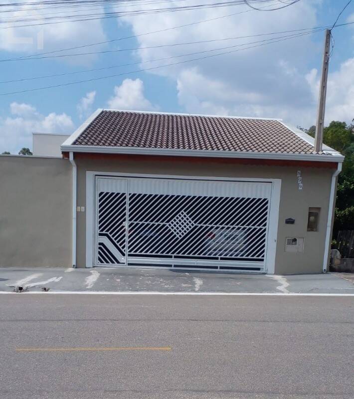 Casa, 3 quartos, 248 m² - Foto 1