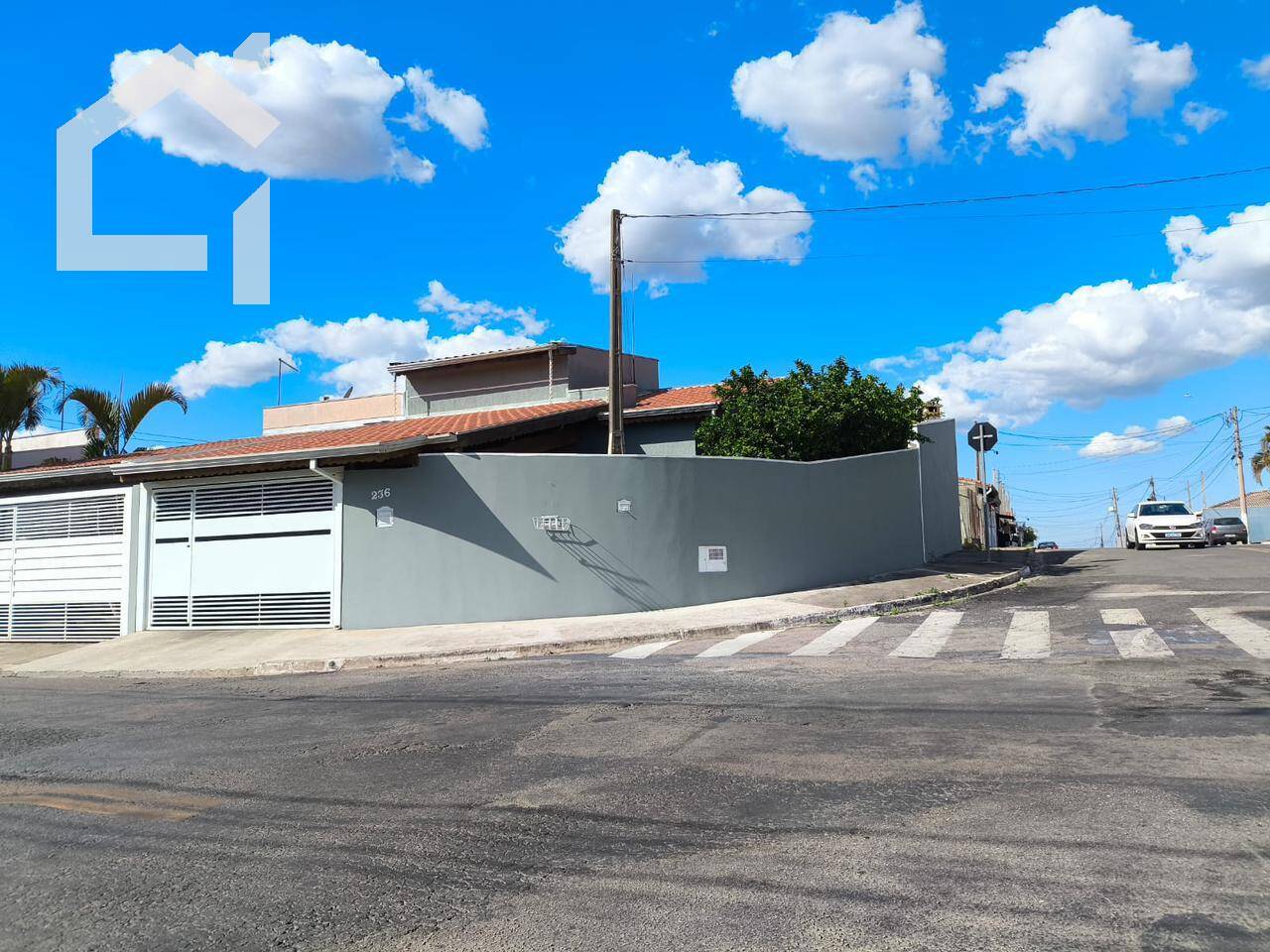 Casa, 3 quartos, 162 m² - Foto 1