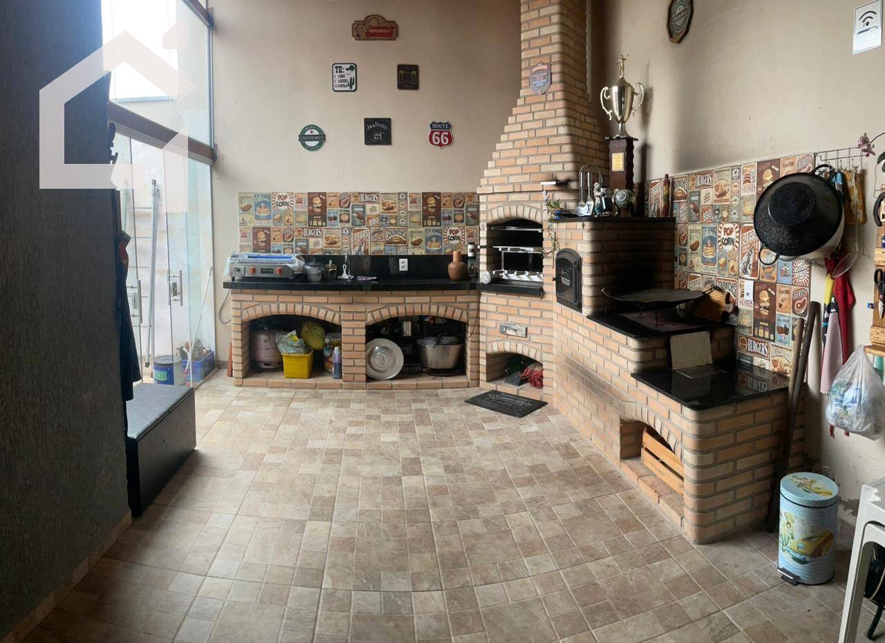 Casa, 3 quartos, 162 m² - Foto 4