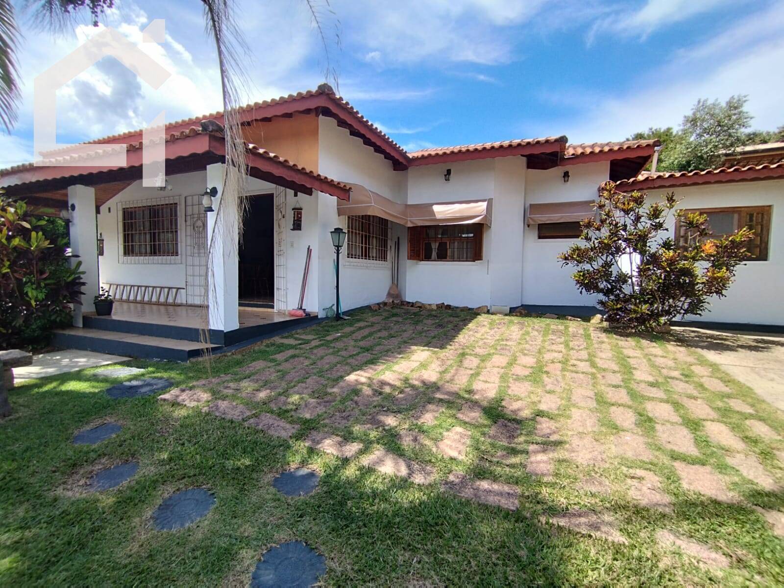 Casa, 3 quartos, 290 m² - Foto 2