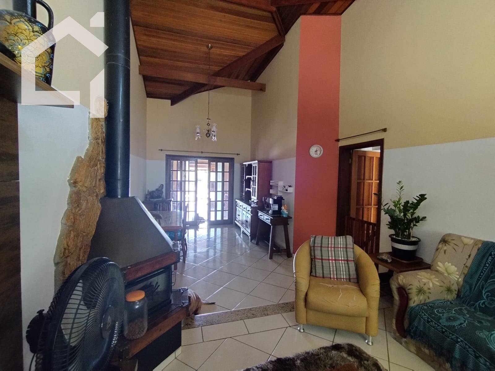 Casa, 3 quartos, 290 m² - Foto 9