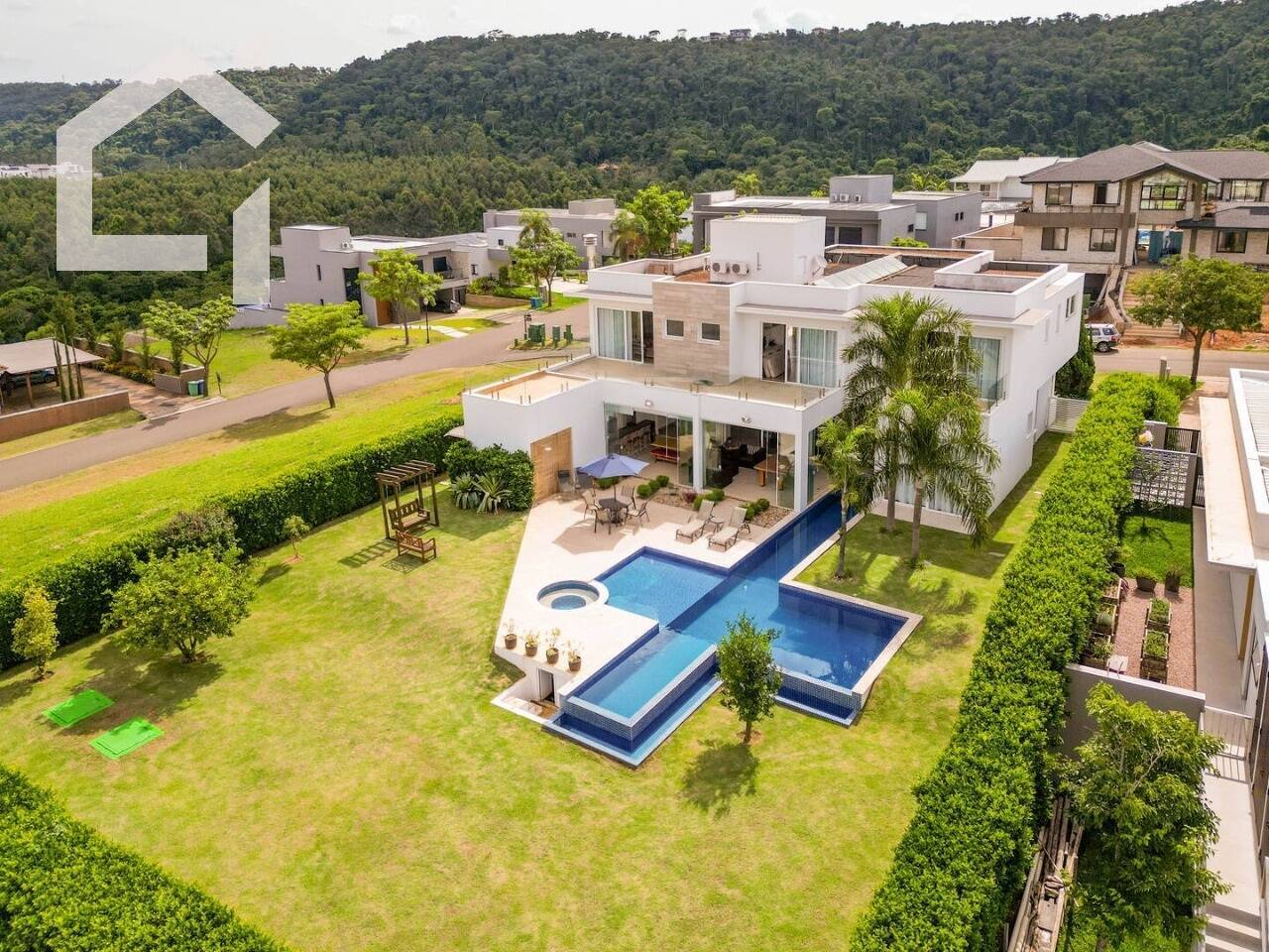 Casa, 4 quartos, 440 m² - Foto 1