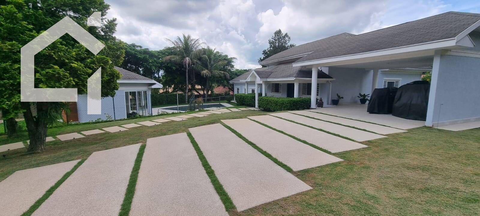 Casa, 3 quartos, 251 m² - Foto 1