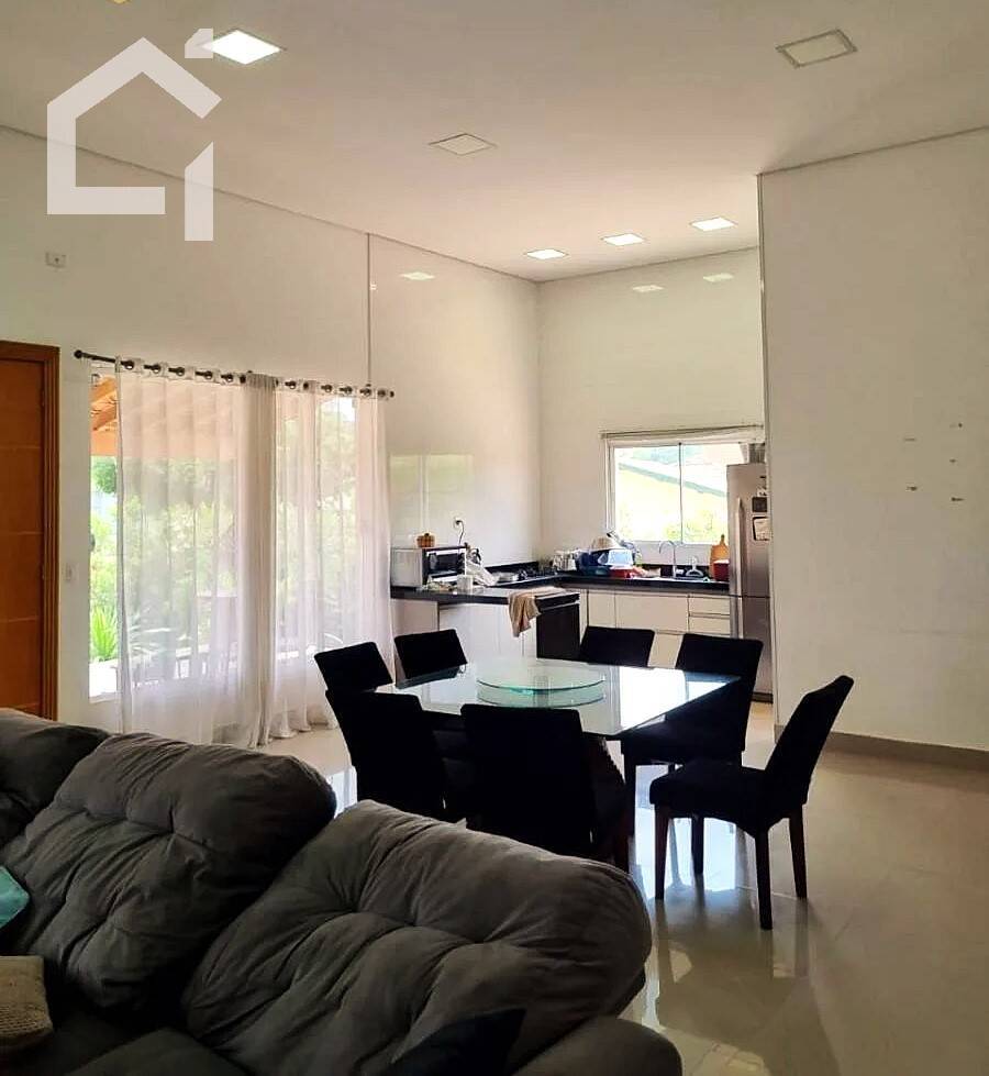 Casa, 3 quartos, 252 m² - Foto 10