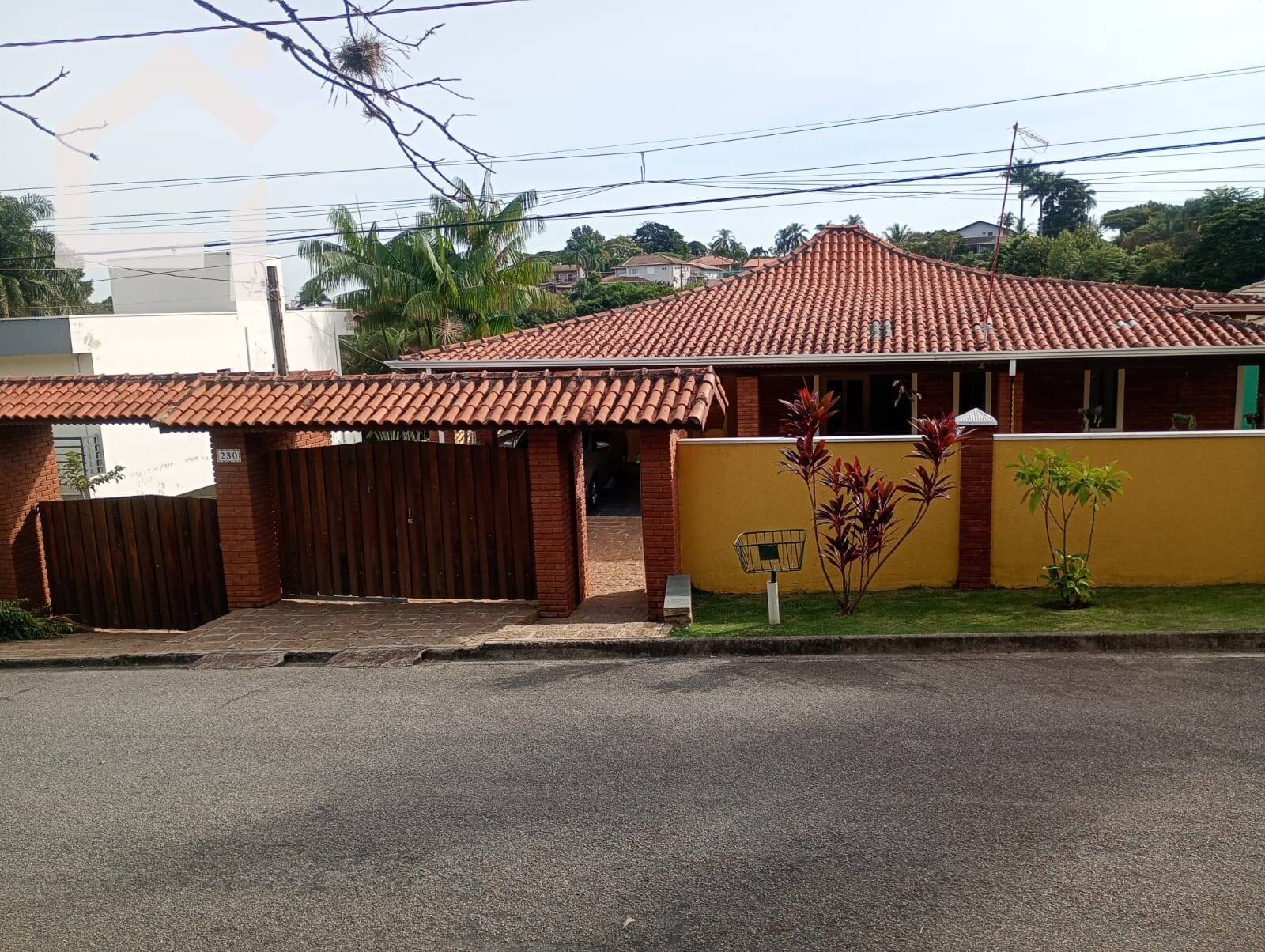 Casa, 3 quartos, 331 m² - Foto 1
