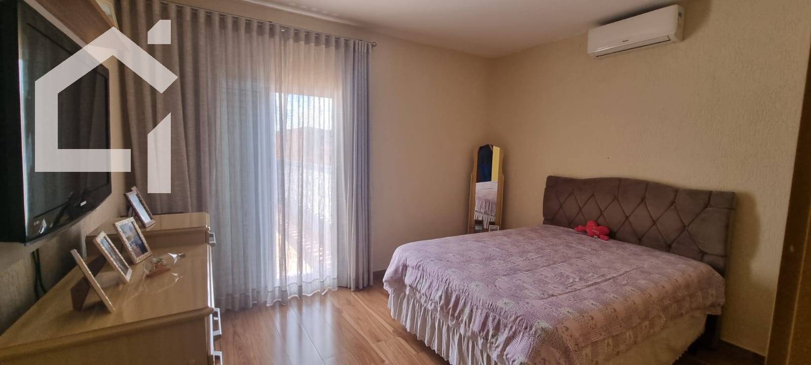 Casa, 4 quartos, 229 m² - Foto 31