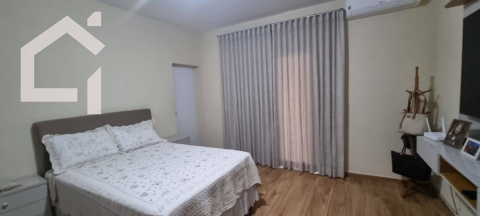 Casa, 4 quartos, 229 m² - Foto 45