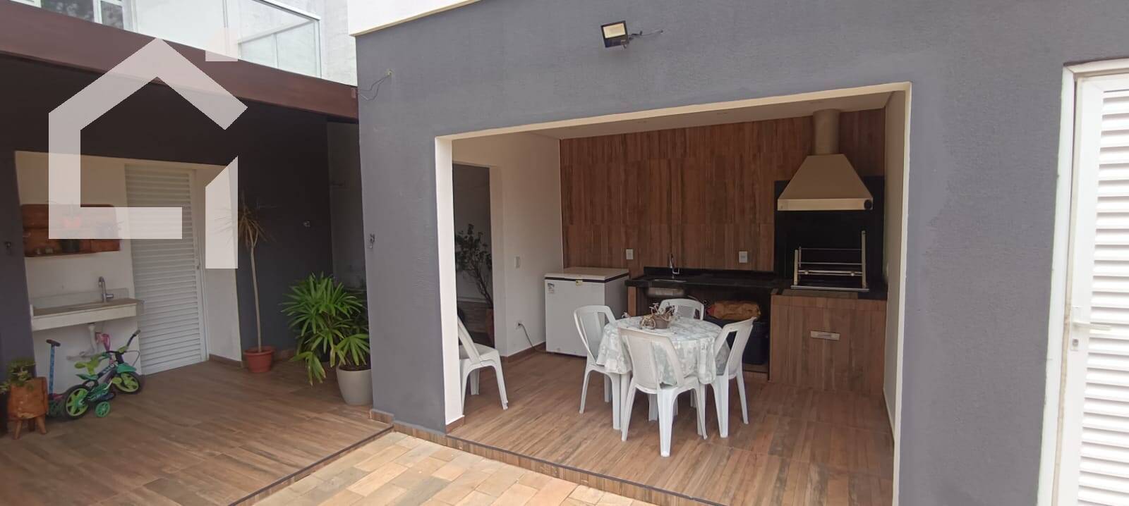 Casa, 4 quartos, 261 m² - Foto 33