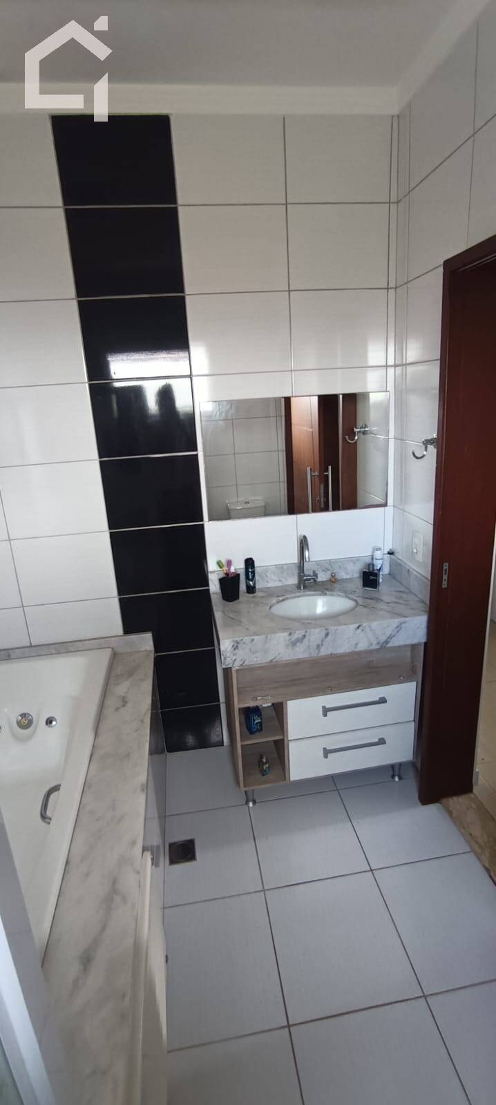 Casa, 4 quartos, 261 m² - Foto 56