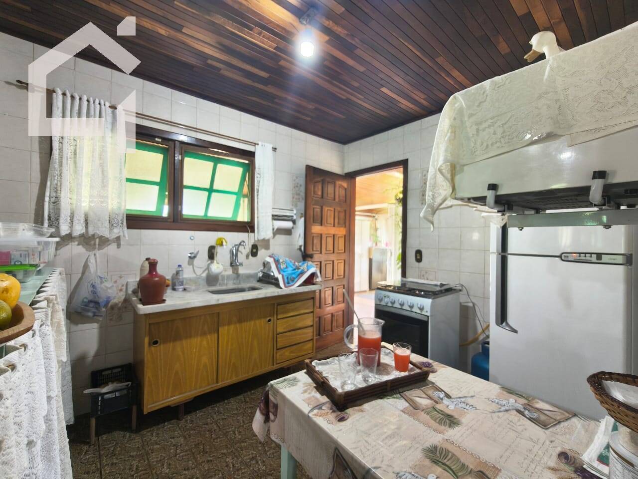 Casa, 3 quartos, 250 m² - Foto 27