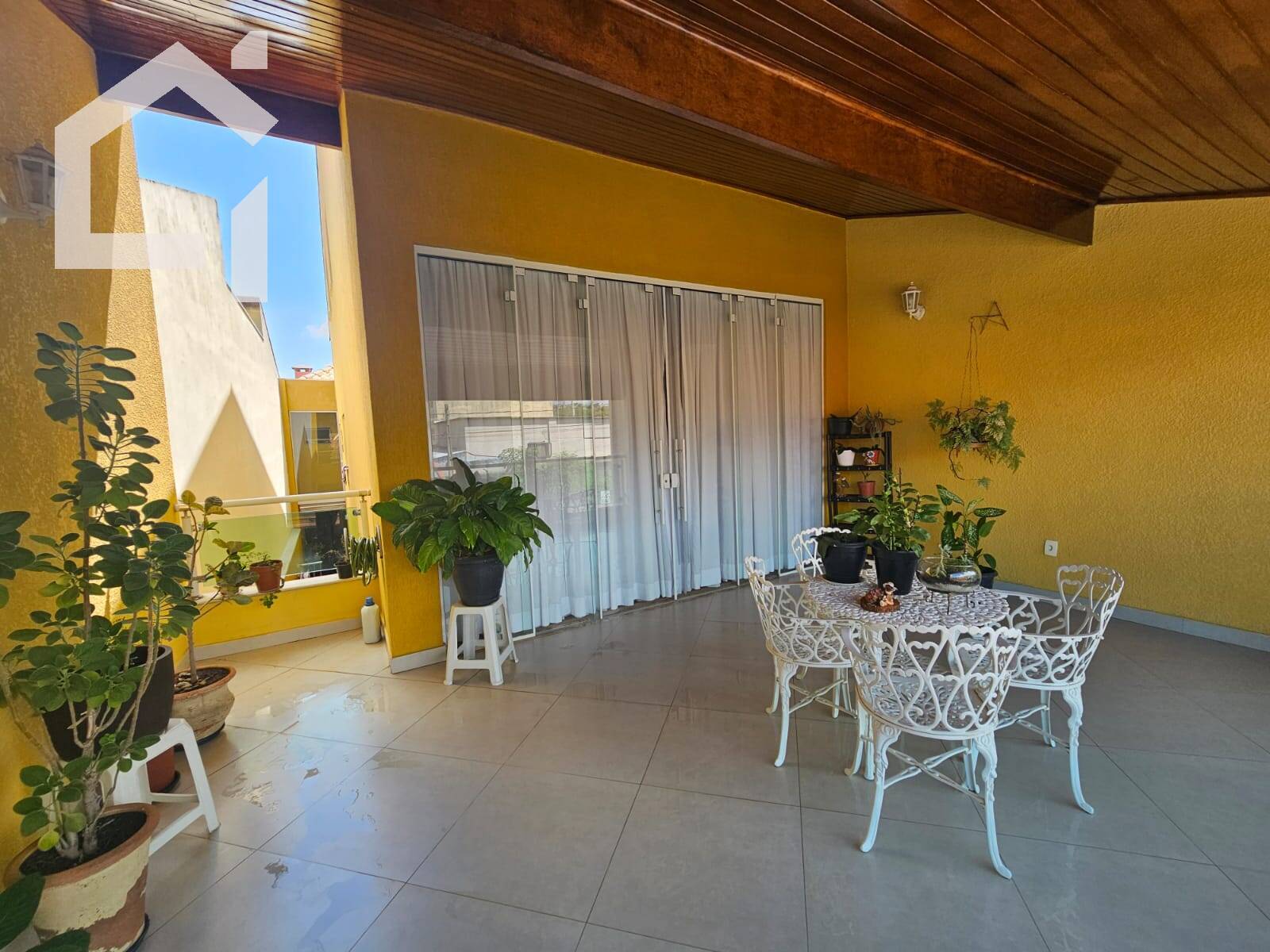 Casa, 3 quartos, 280 m² - Foto 1