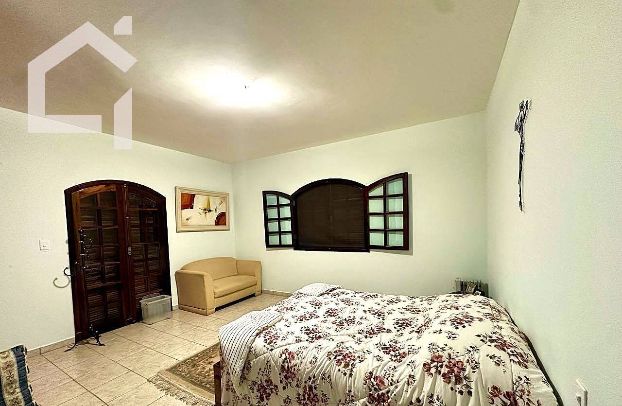Casa, 3 quartos, 354 m² - Foto 17