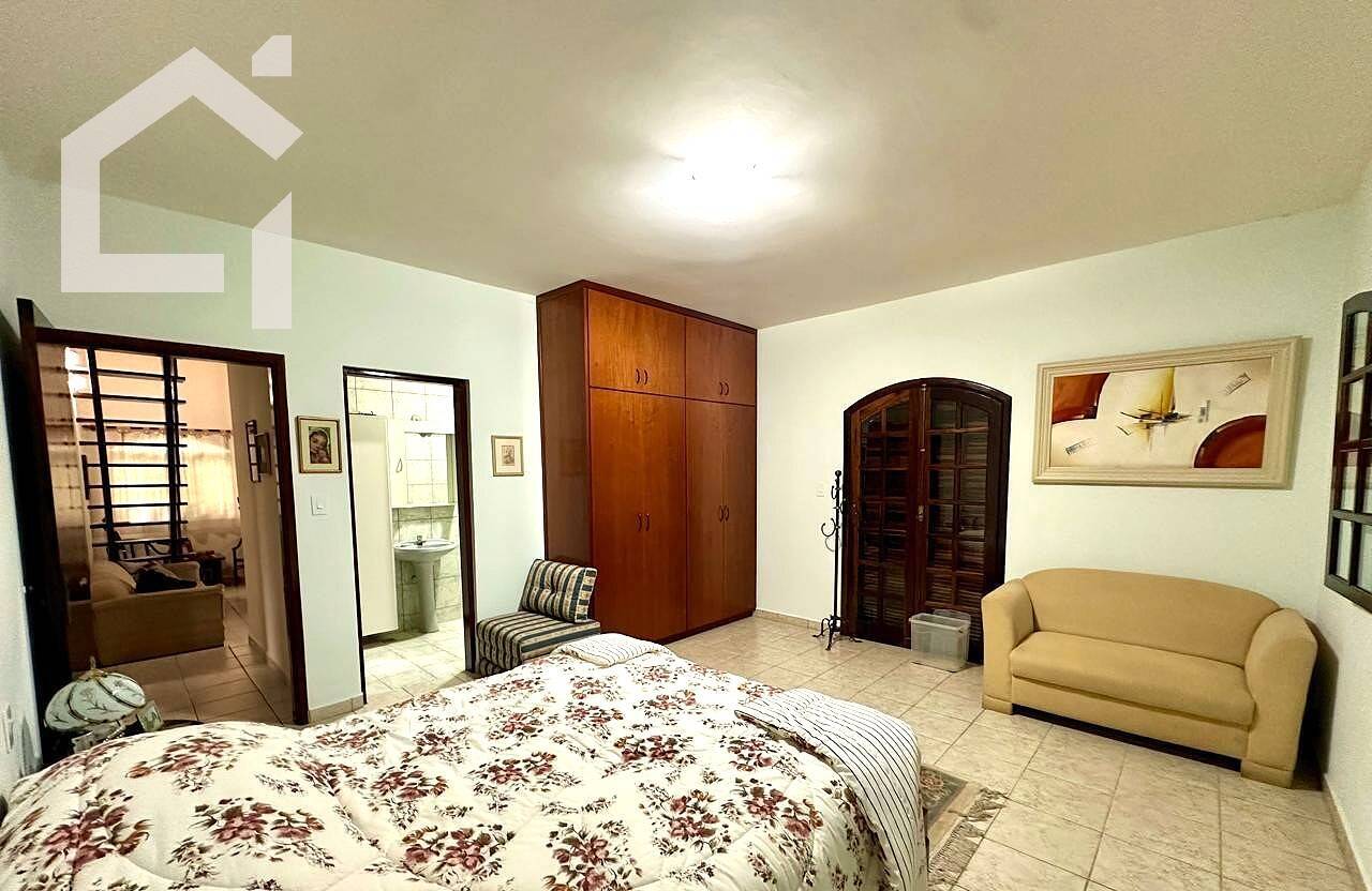 Casa, 3 quartos, 354 m² - Foto 19