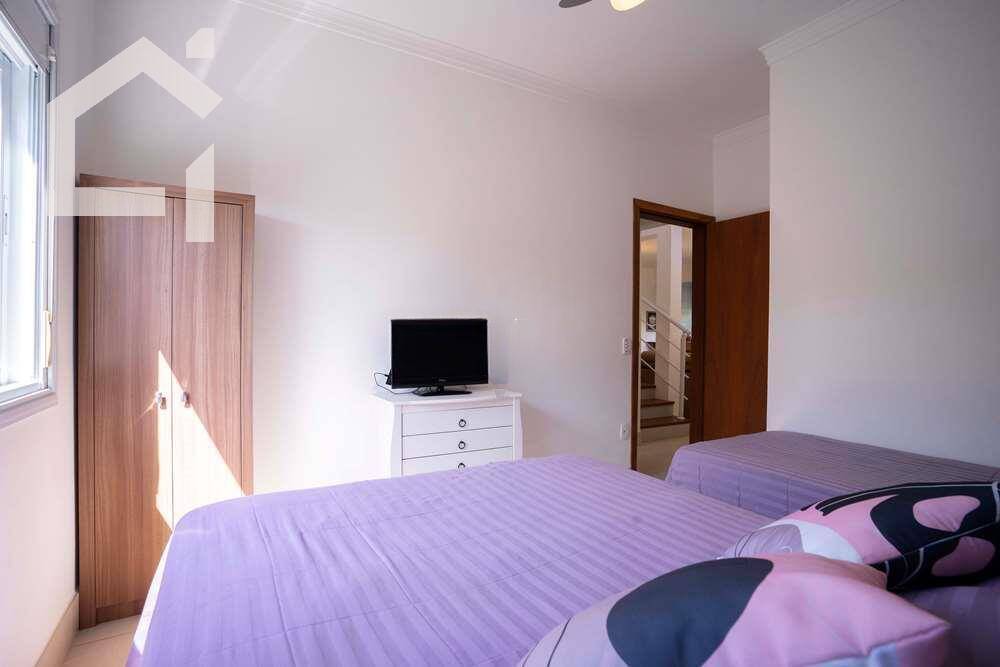 Casa, 3 quartos, 278 m² - Foto 25