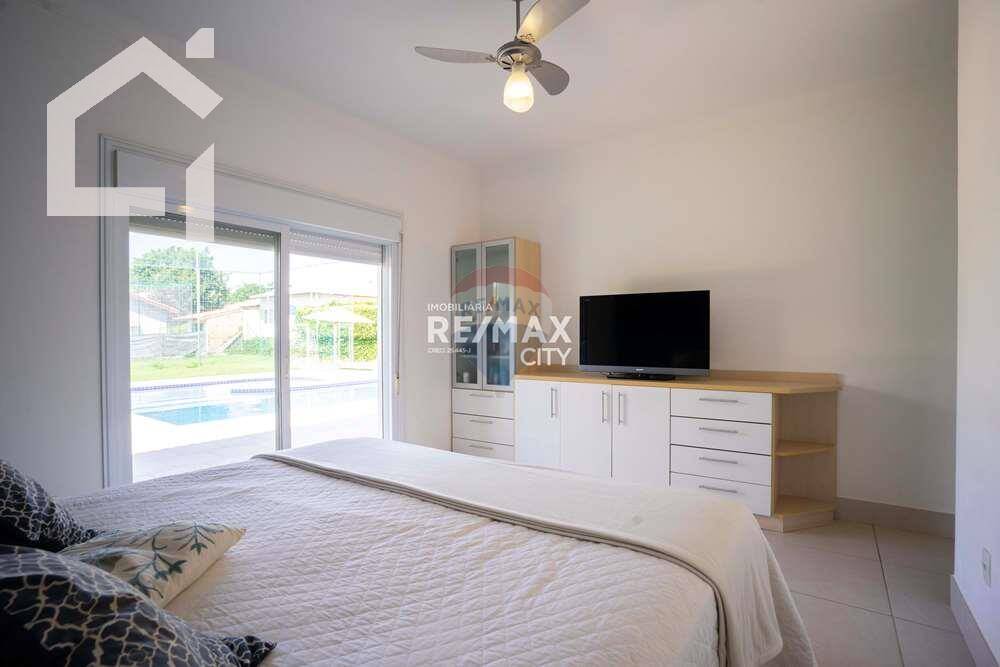 Casa, 3 quartos, 278 m² - Foto 28