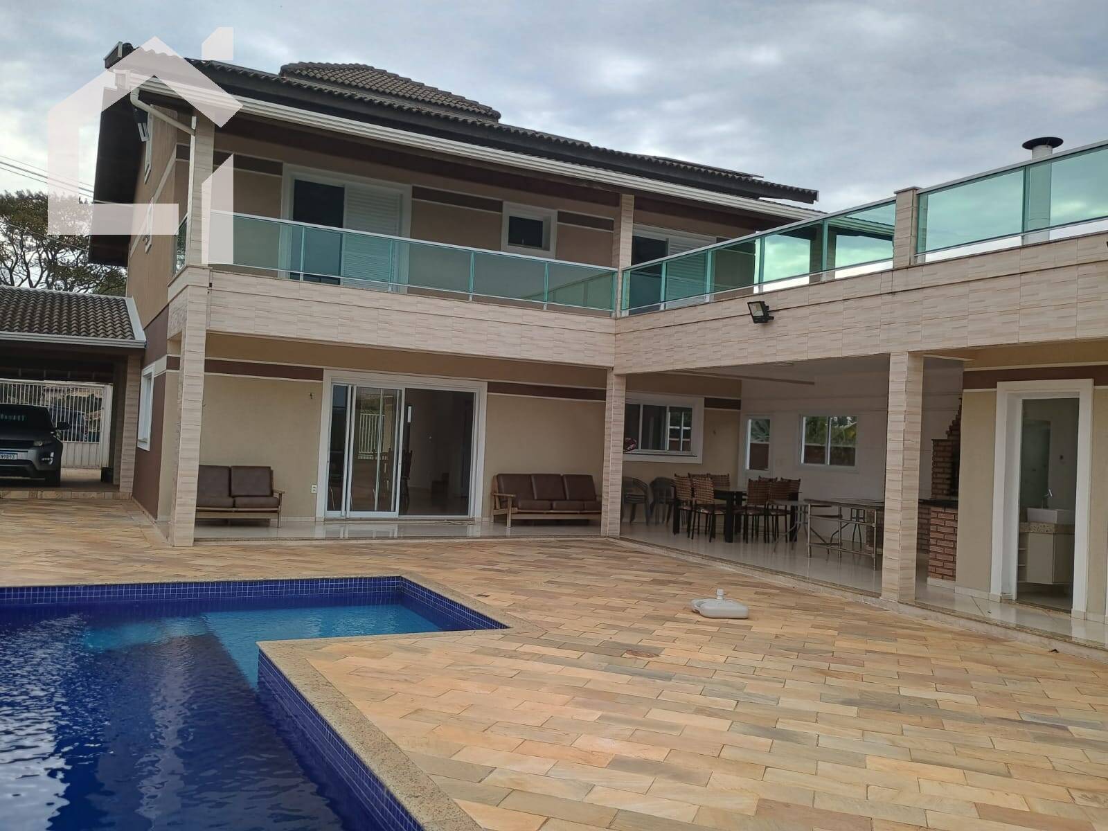 Casa, 5 quartos, 385 m² - Foto 1