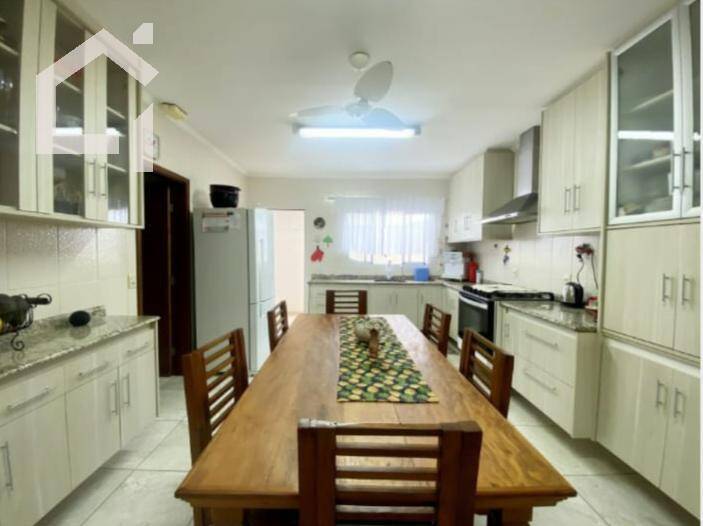 Casa, 3 quartos, 158 m² - Foto 10