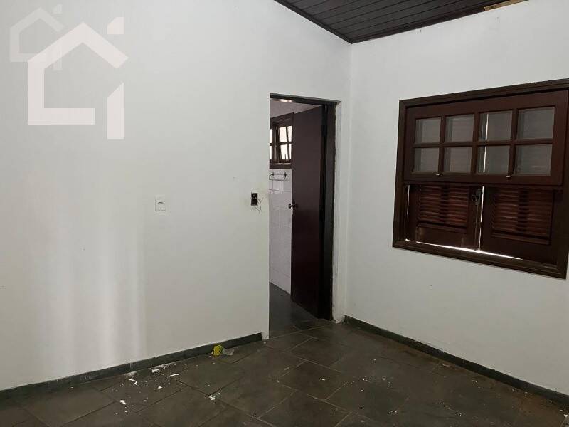 Casa, 3 quartos, 230 m² - Foto 25