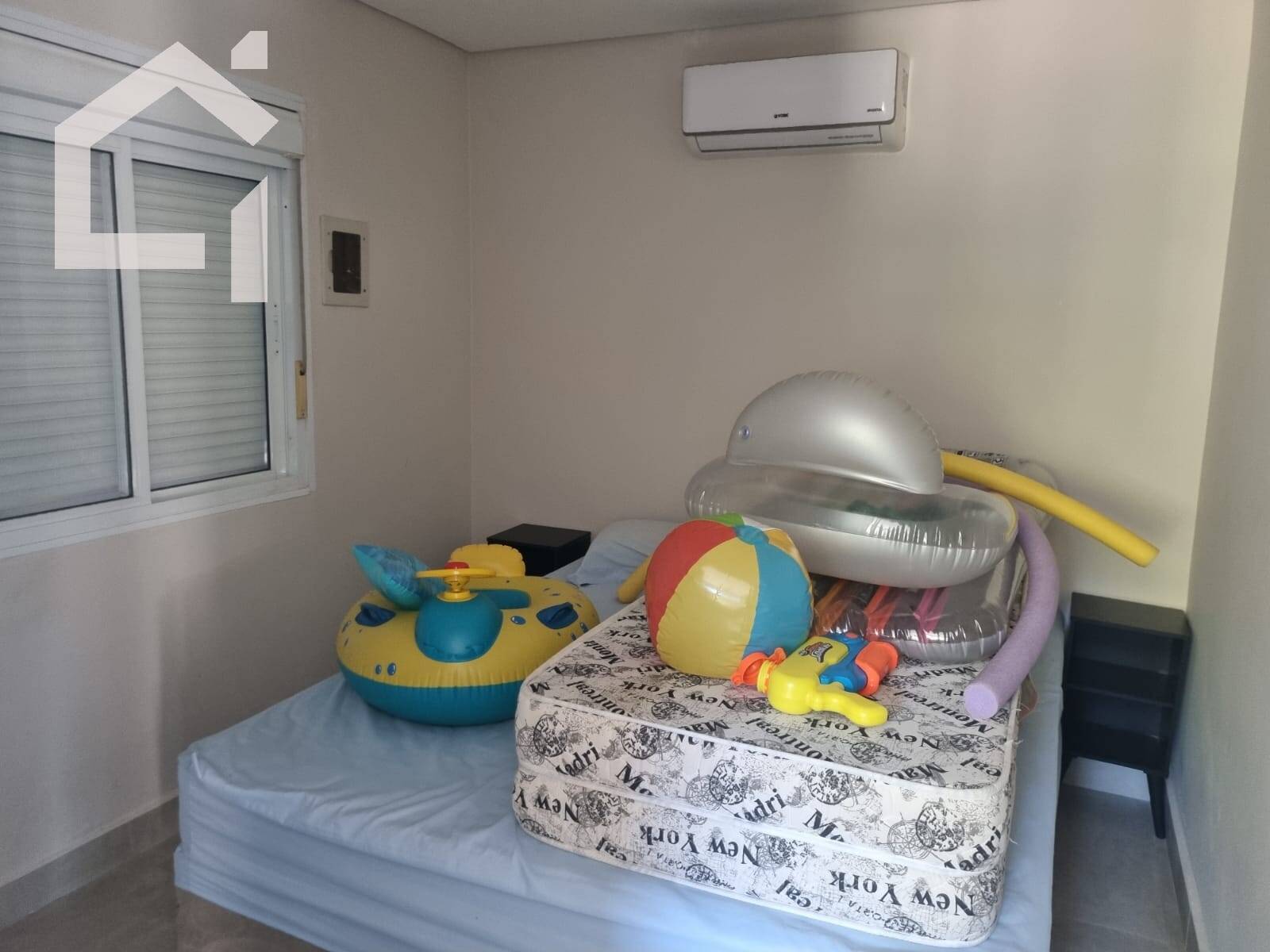 Casa, 4 quartos, 265 m² - Foto 38